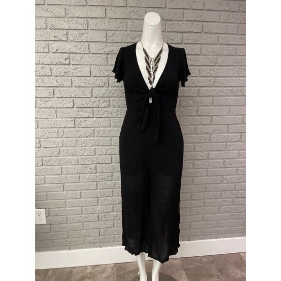 Lulu’s Women Black Tie Front Side Slit Culotte Jumpsuit Size XS - Picture 3 of 12